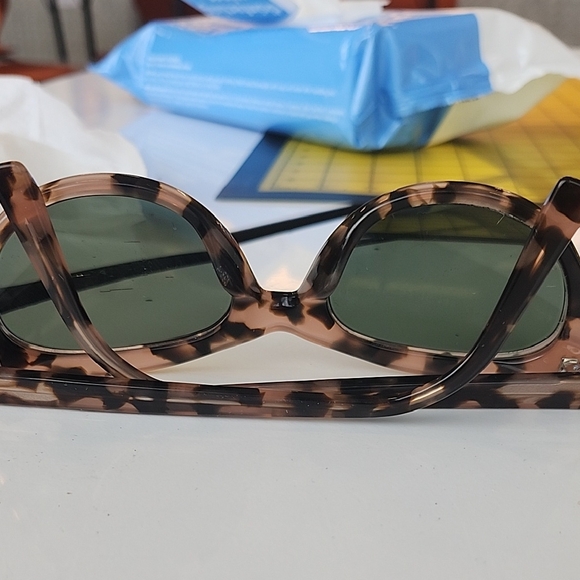 Warby Parker Brown Tortoise Frames - Picture 10 of 10